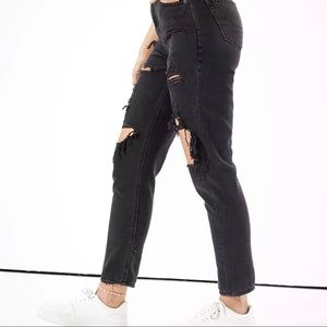 American Eagle Ripped Mom Jeans Extra Long